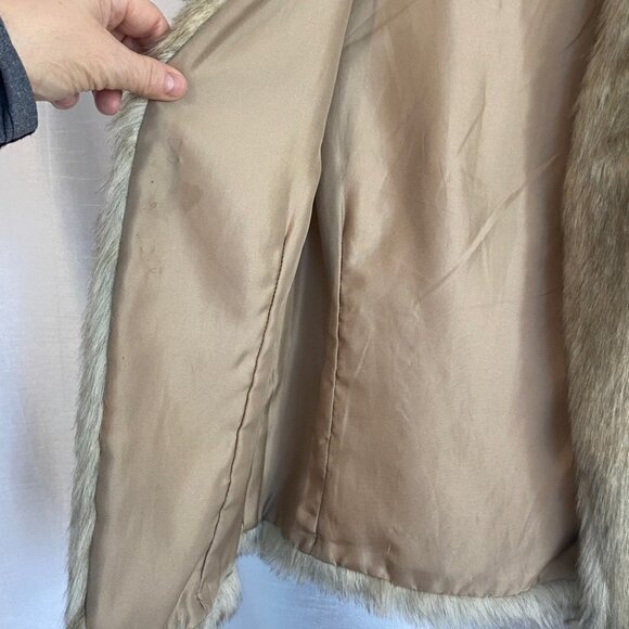 Dynamite Rabbit Faux Fur Vest Ladies  XS Beige/Dark Beige - Picture 7 of 12